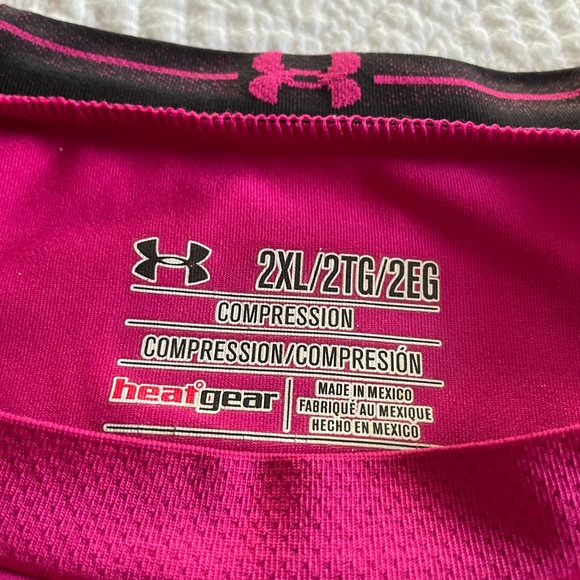 Women sports top - Picture 2 of 5